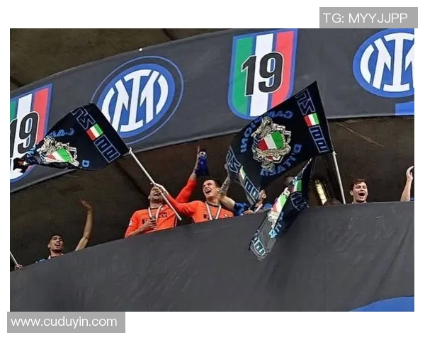 国米与里昂激战正酣赛果揭晓引发球迷热议 国米与里昂激战正酣赛果揭晓引发球迷热议