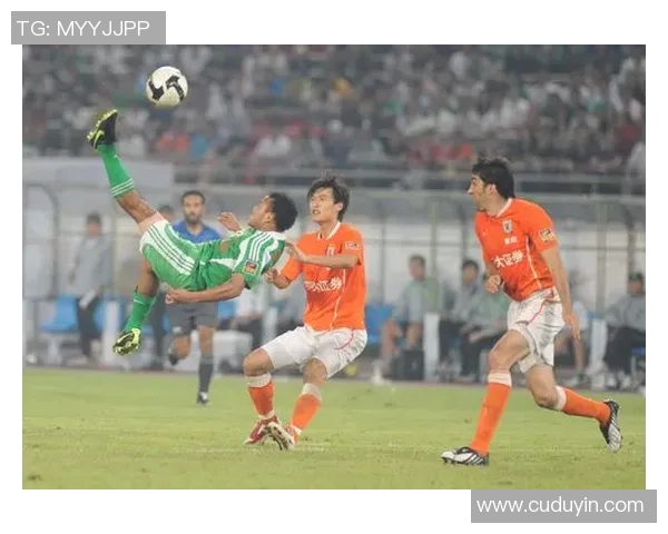 2018年北京国安与山东鲁能激战回顾精彩瞬间与赛季影响分析