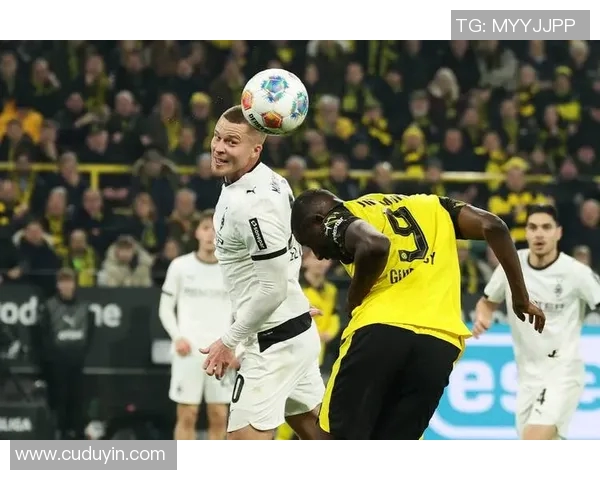 多特蒙德与门兴格拉德巴赫激战在即谁将赢得德甲巅峰对决 多特蒙德与门兴格拉德巴赫激战在即谁将赢得德甲巅峰对决