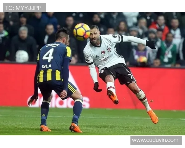 基米希的足球之路：从天才少年到世界级中场巨星的成长历程