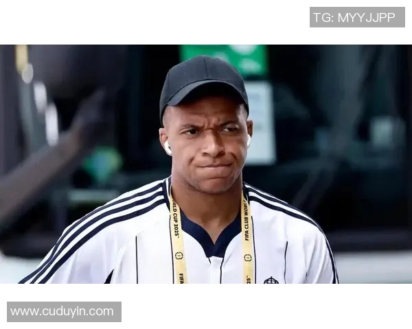 姆巴佩的崛起与挑战:从天才少年到世界足球的领军人物 姆巴佩的崛起与挑战:从天才少年到世界足球的领军人物