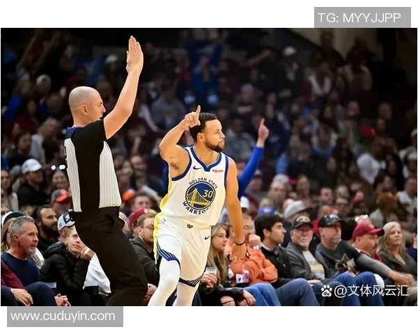 库里与骑士精彩对决全场比赛录像回顾与分析 库里与骑士精彩对决全场比赛录像回顾与分析