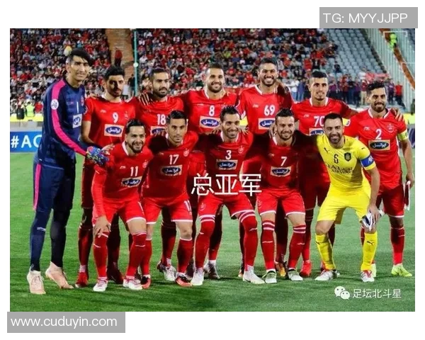 波斯波利与希拉尔的巅峰对决揭示足球战术与激情的完美结合 波斯波利与希拉尔的巅峰对决揭示足球战术与激情的完美结合